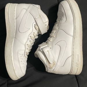 Nike Air Force 1’s Mid